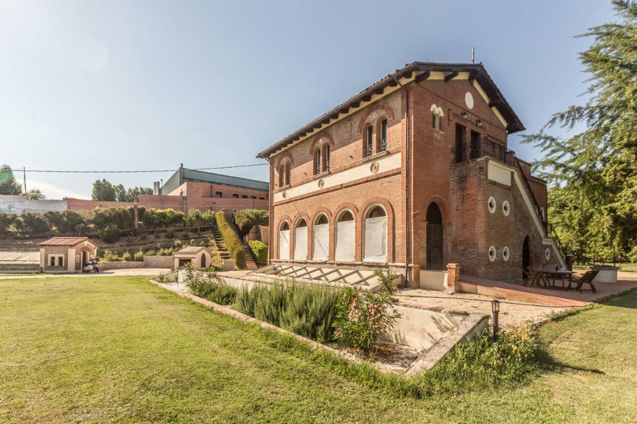 Borgo Sartoni Case Vacanze Appartamenti In Affitto Bolonia Zewnętrze zdjęcie